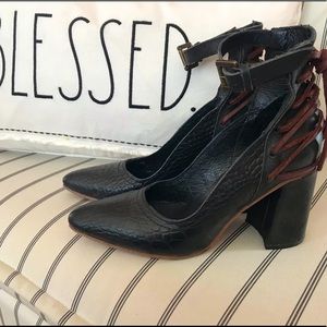 Freebird Jillian size 9! EUC